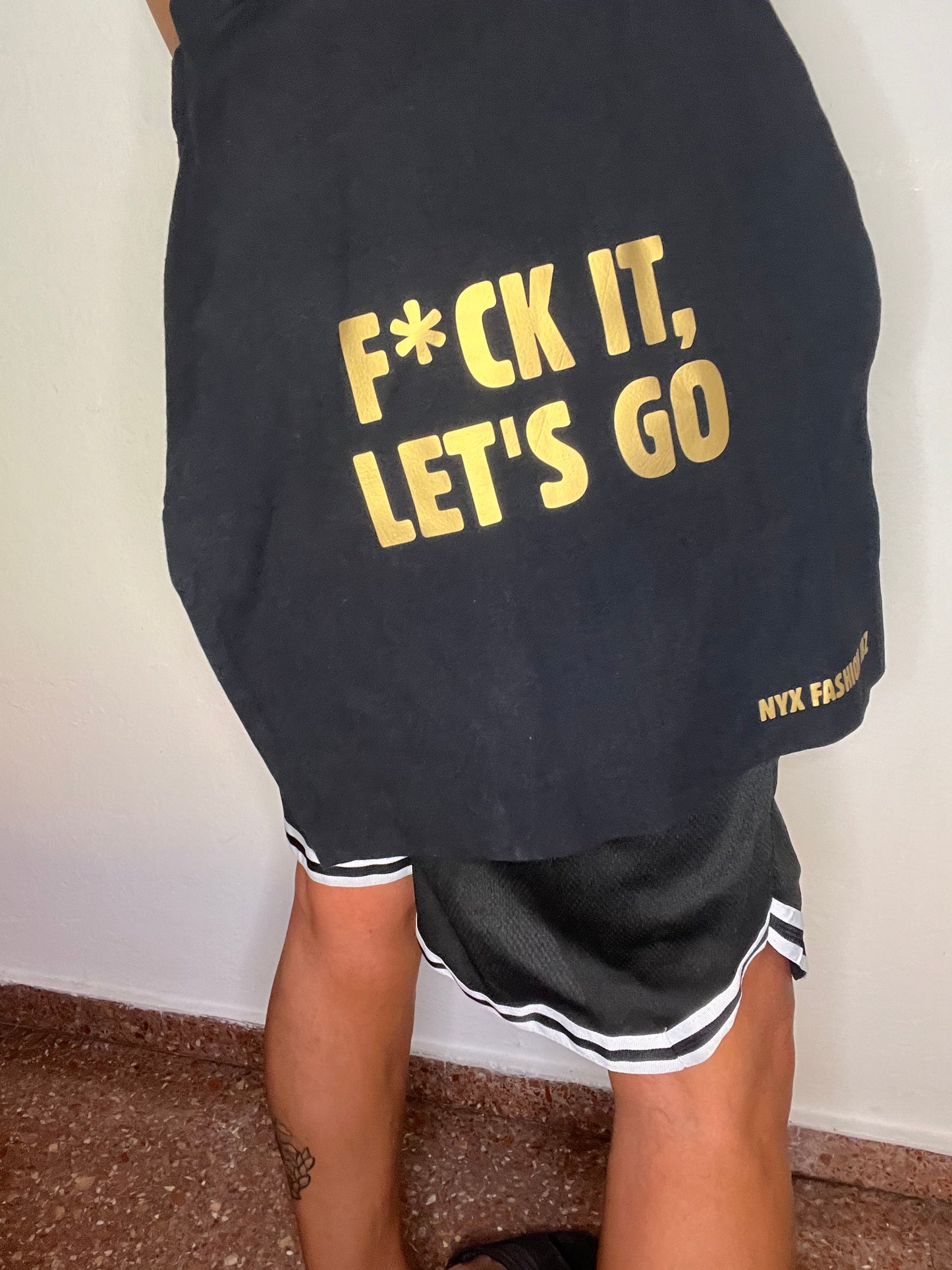 Tote bag negra F*ck it letś go dorado Nyx Fashion Ibz