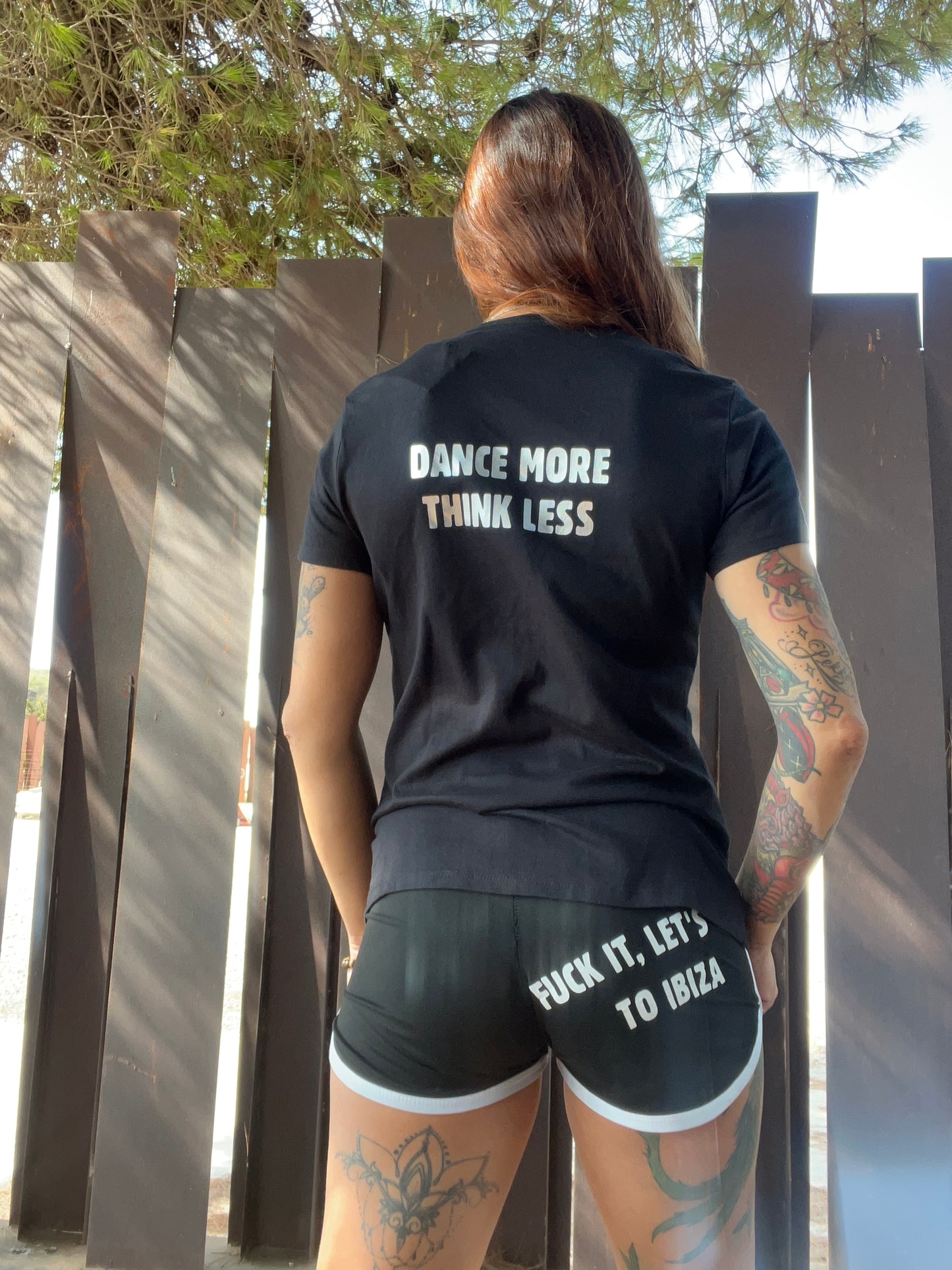Camiseta dance more think Less algodón