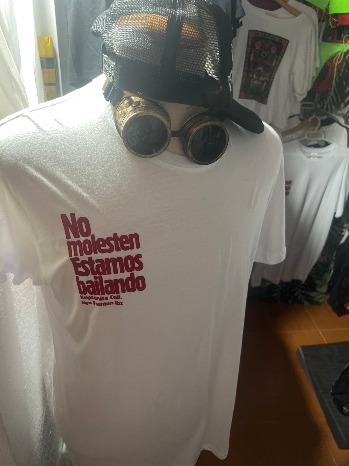 Camiseta San Fermín No molesten estamos bailando Kriptonita Coll.