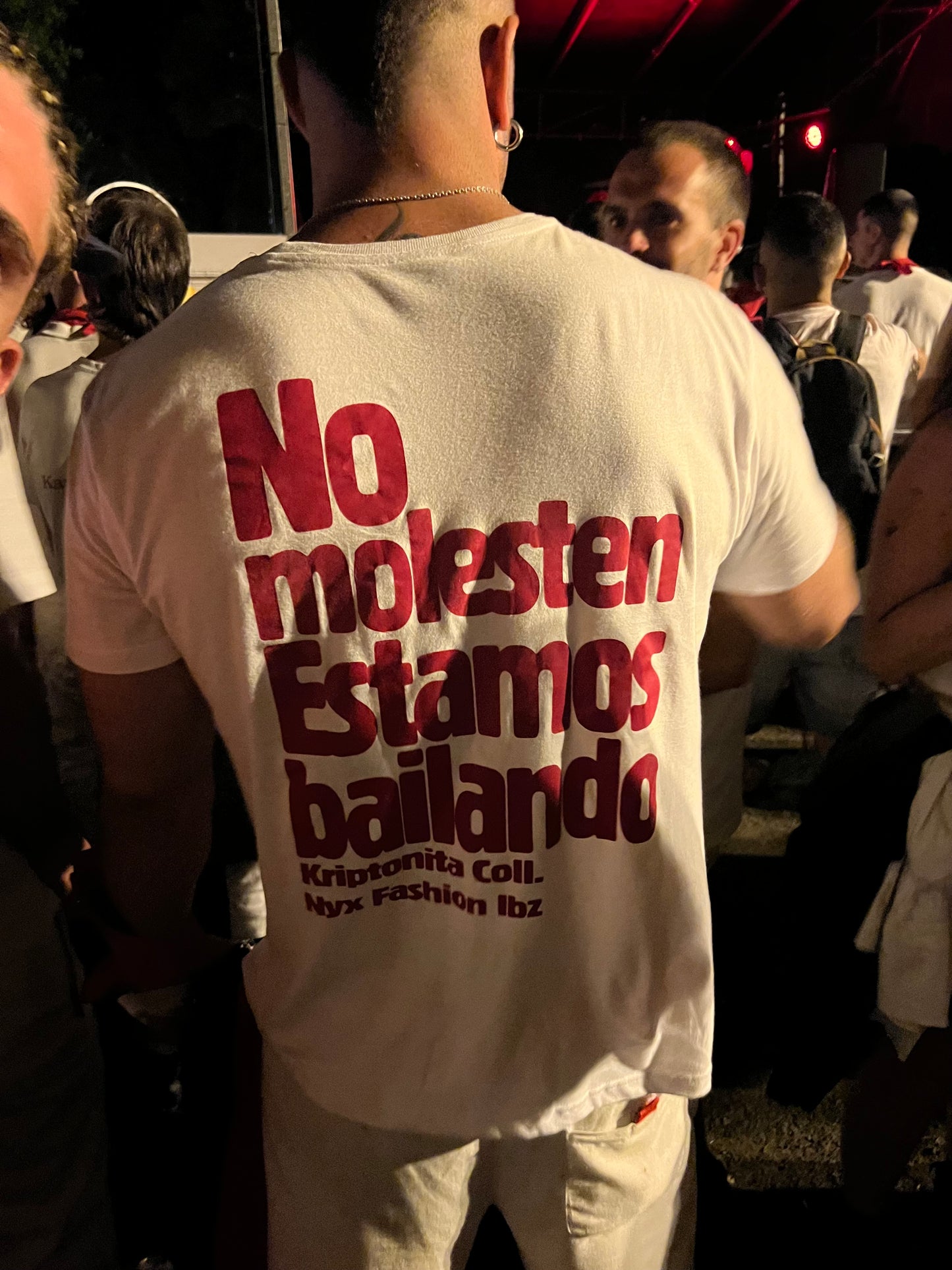 Camiseta San Fermín No molesten estamos bailando Kriptonita Coll.