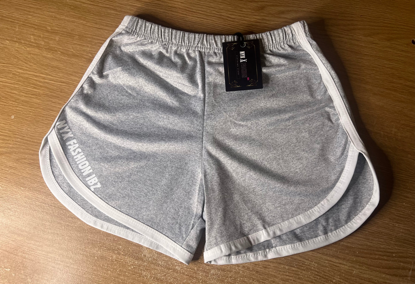 Shorts deportivos mujer gris c*brona with a big heart
