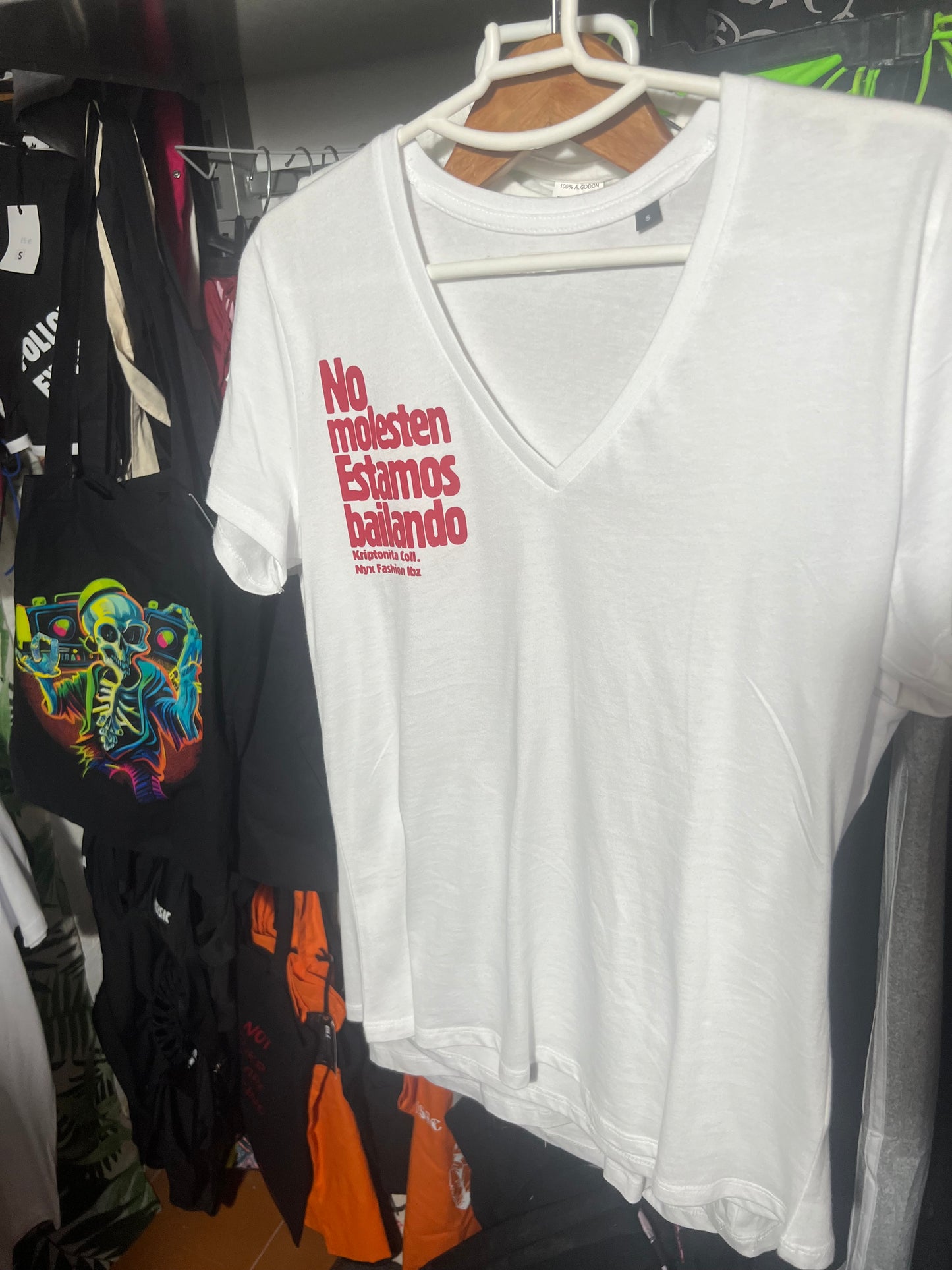Camiseta San Fermín No molesten estamos bailando Kriptonita Coll.