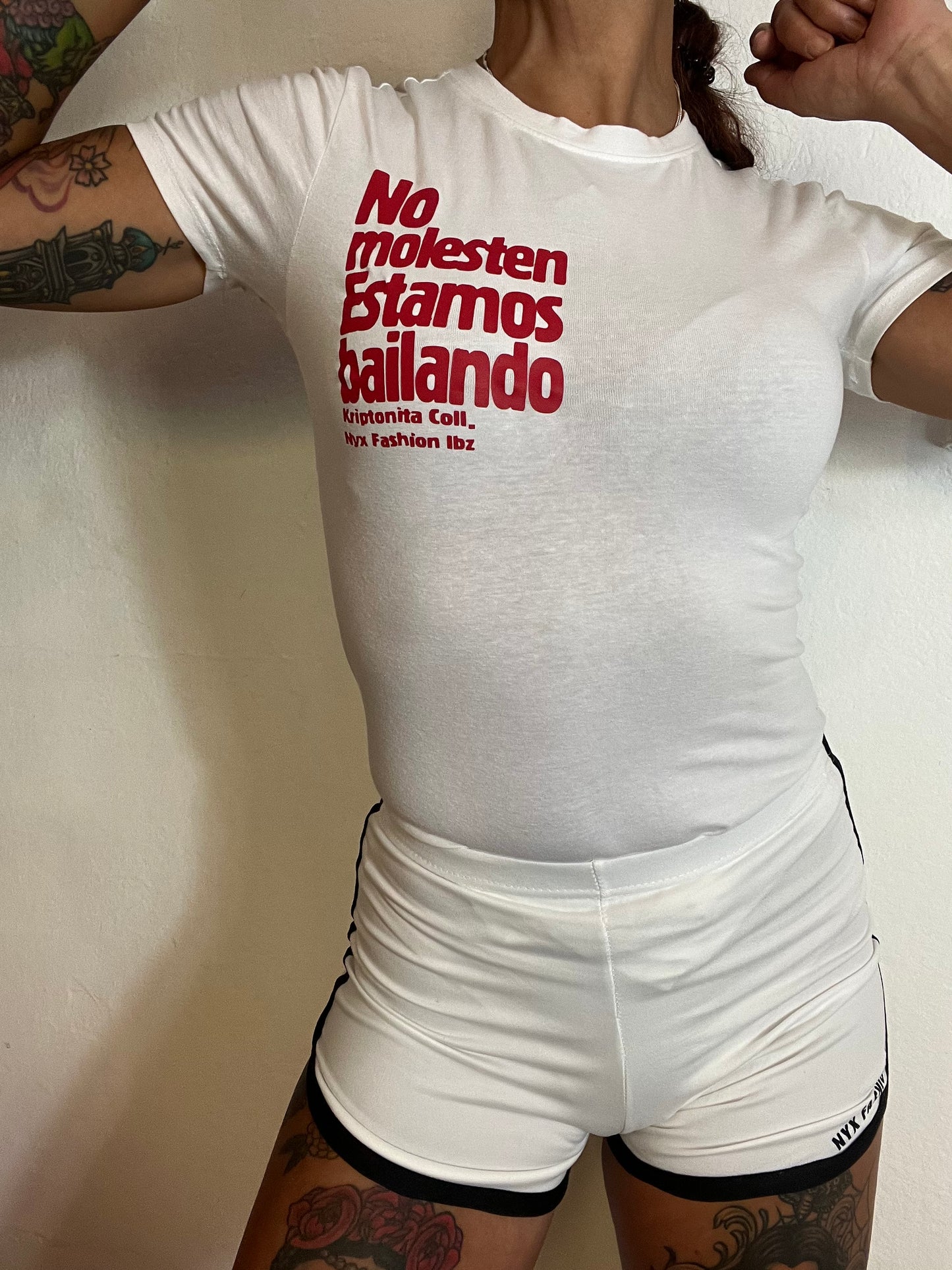 Camiseta mujer No molesten estamos bailando Kriptonita Coll.