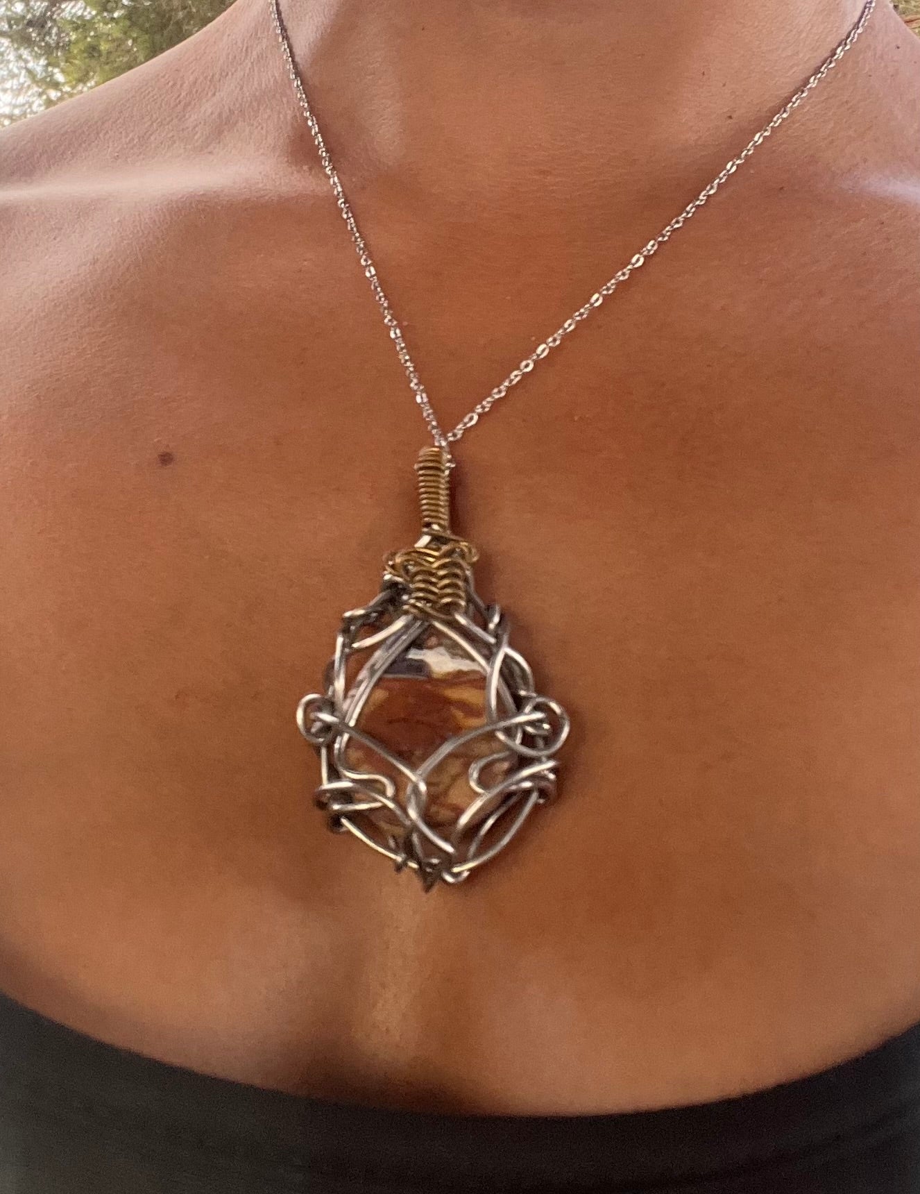 Precioso collar plateado jaspe hecho a mano