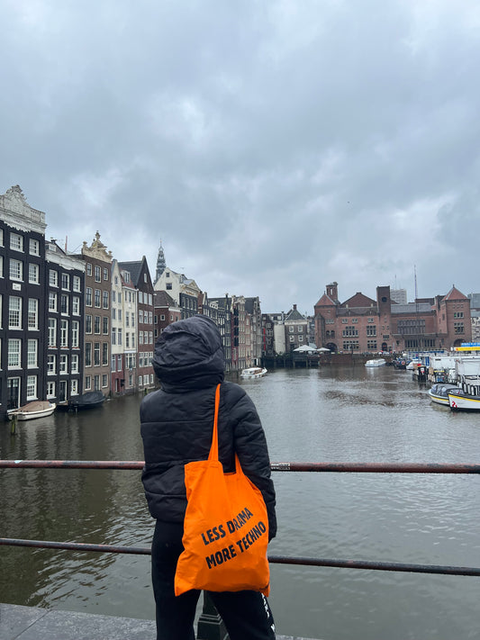 Tote bag naranja less drama more techno   Nyx Fashion Ibz