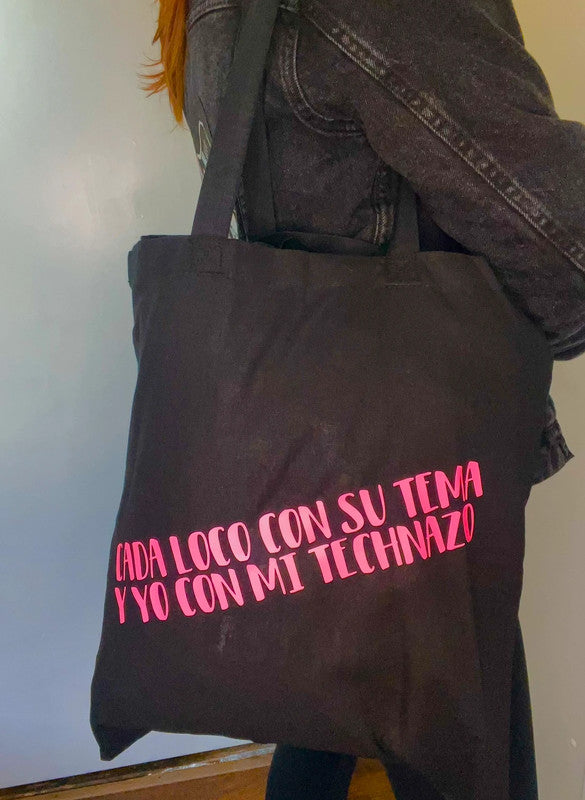 Bolso tote negro yo con mi technazo brilla en la oscuridad de Nyx Fashion Ibz
