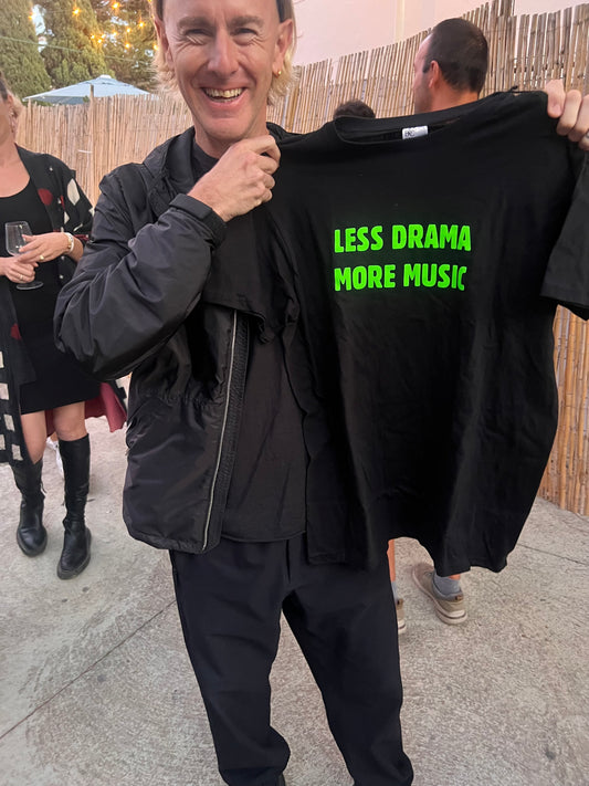 Camiseta Less drama more music Nyx Fashion Ibz 100% algodón