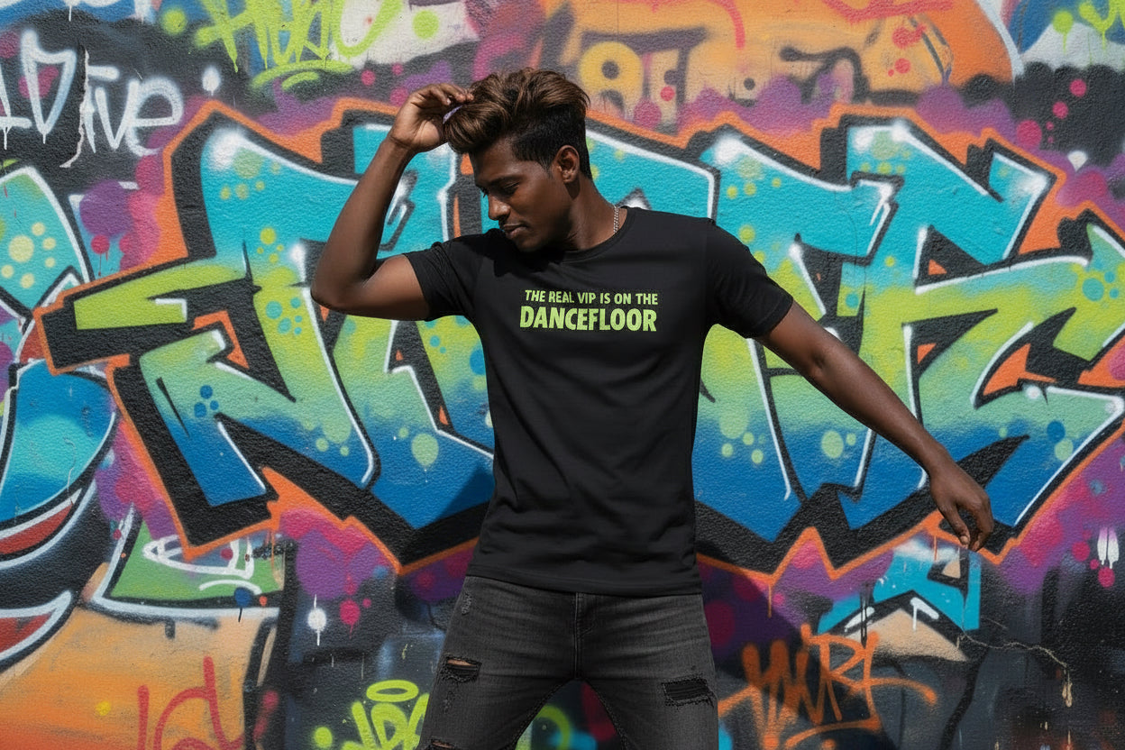 Camiseta Manga Corta Negra The real VIP is on the dancefloor Nyx Fashion Ibz