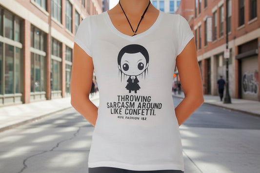 Camiseta throwing sarcasm wednesday addams