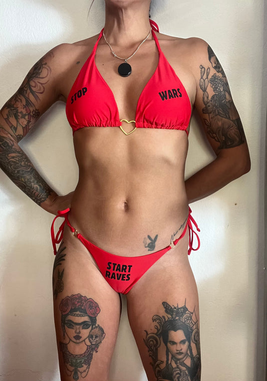 “Stop Wars Start Raves” Bikini rojo