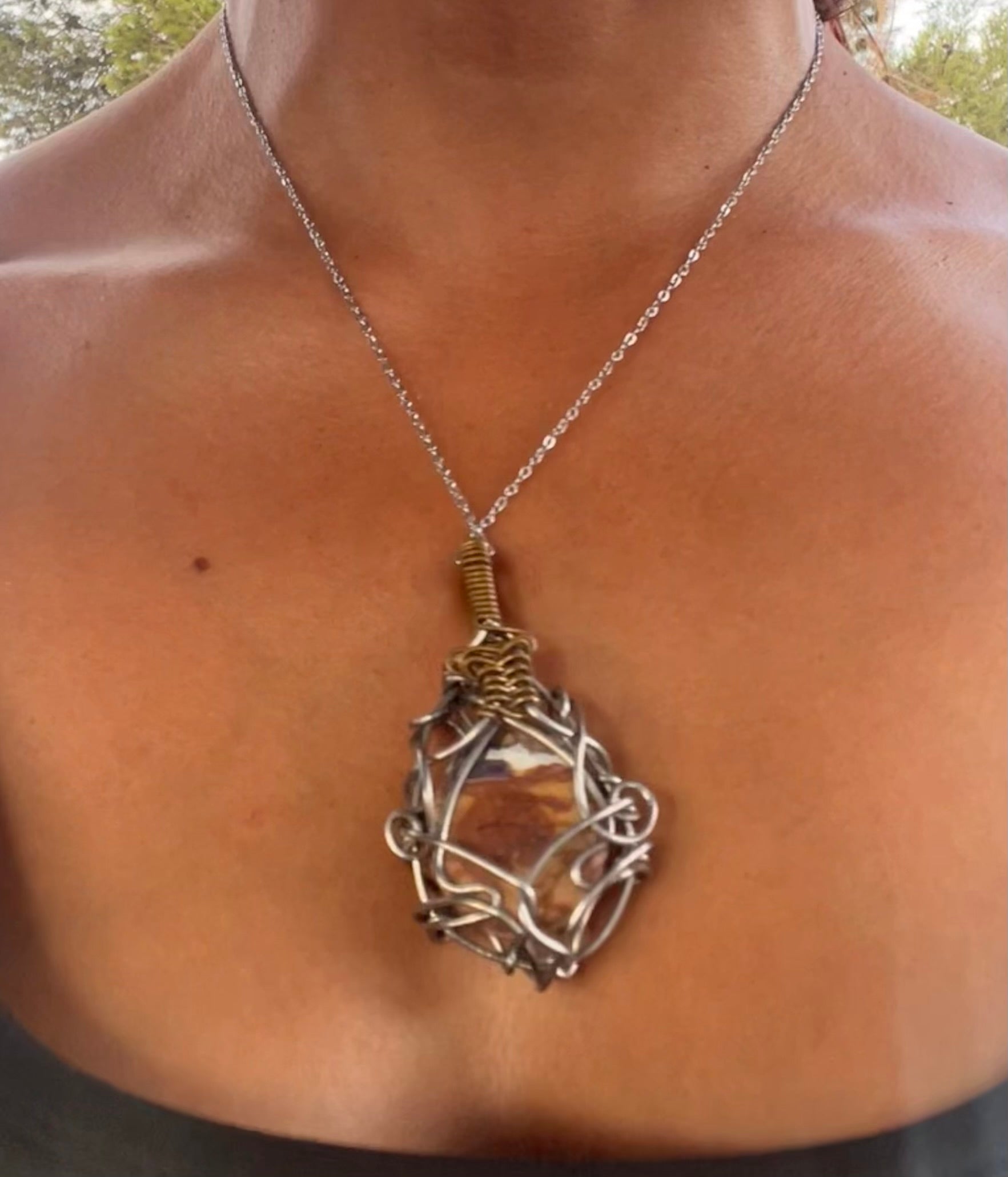 Precioso collar plateado  jaspe hecho a mano
