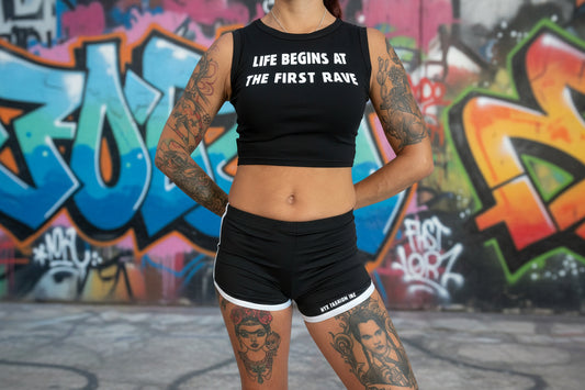 Shorts deportivos More music less problems